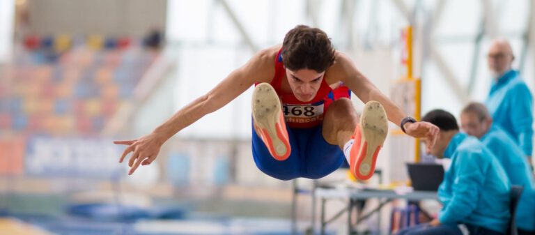 Competicions 12 i 13 de juliol: Natalia Calvache 6ª a l’ hexatló del campionat d’ Espanya sub-16 i els nois del 4 x 400 bronze al de Catalunya sub-20
