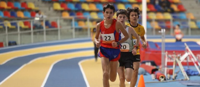 Competicions 15 i 16 de febrer: 19 medalles als campionats de Catalunya sub-18 i màster short track i 19 rècords del club